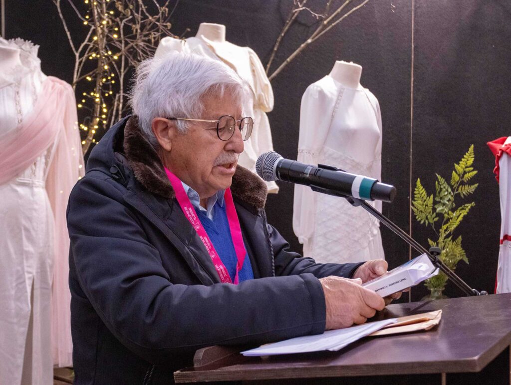 Os escritores Antonio Puertas e Manuel Vázquez presentan as súas obras na XXXIII Mostra do Encaixe
