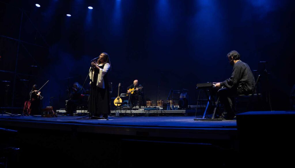 Moita música na XXXV Mostra do Encaixe de Camariñas con Luar na Lubre, Antía Muíño, Sebastian Allones Dans e Las Guerreras del K-Pop, folclore e corais 1 Moita música na XXXV Mostra do Encaixe de Camariñas con Luar na Lubre, Antía Muíño, Sebastian Allones Dans e Las Guerreras del K-Pop, folclore e corais