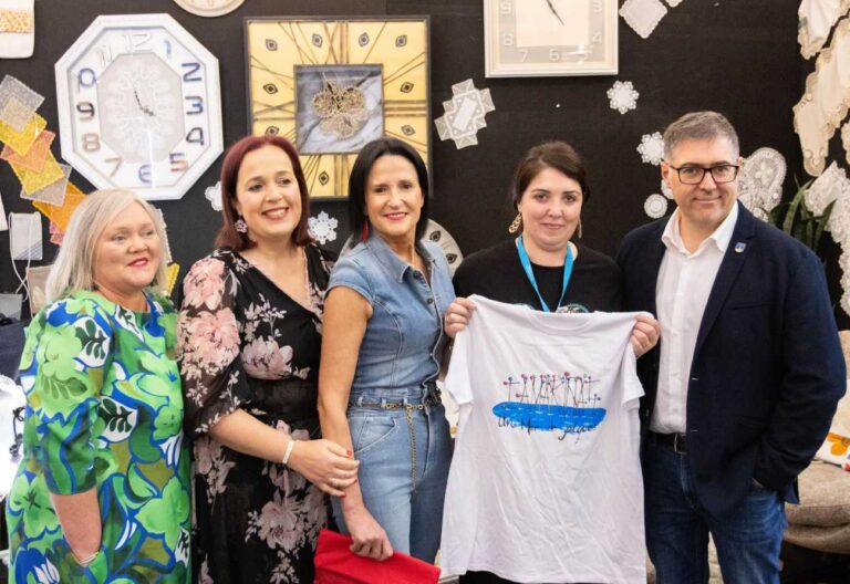 Comercio local, artesanía, postos internacionais e exhibicións artesás na XXXV Mostra do Encaixe de Camariñas