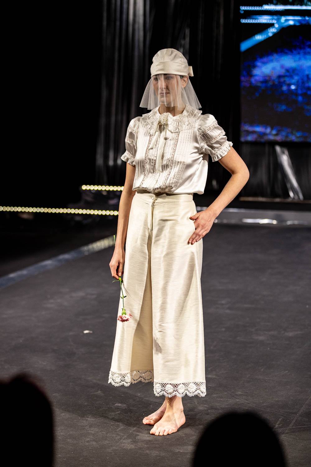 O Encaixe de Camariñas brilla con luz propia nas coleccións dos Grandes Deseñadores da Mostra 