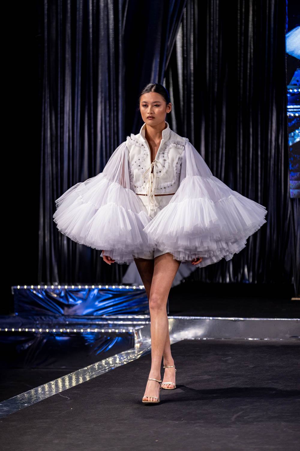 O Encaixe de Camariñas brilla con luz propia nas coleccións dos Grandes Deseñadores da Mostra 