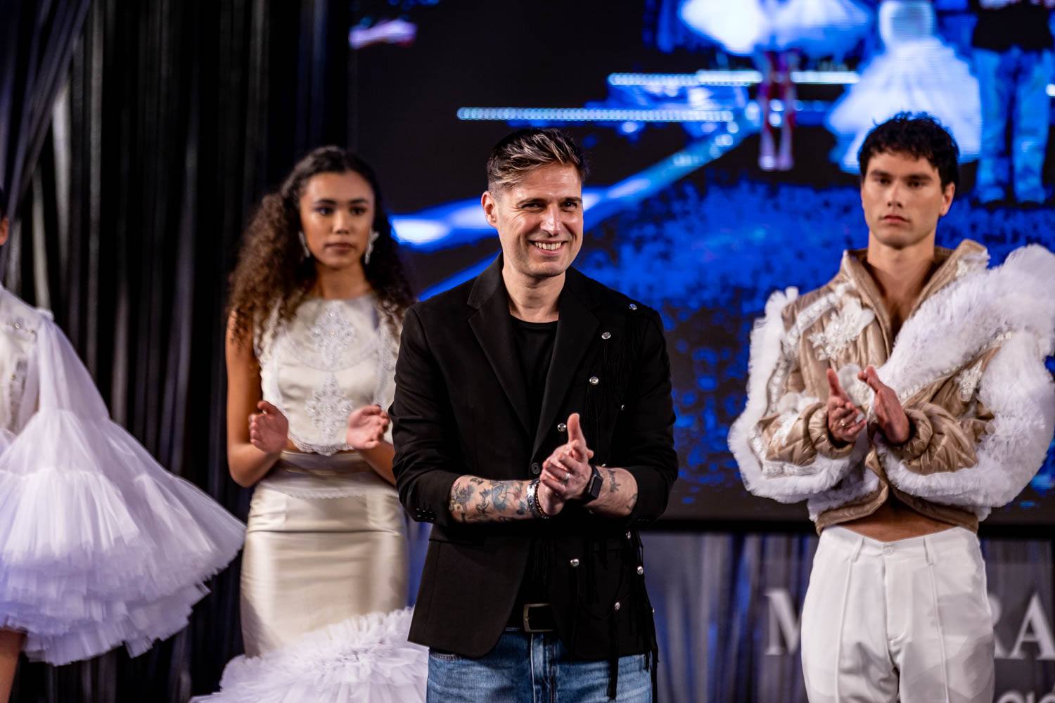 O Encaixe de Camariñas brilla con luz propia nas coleccións dos Grandes Deseñadores da Mostra 