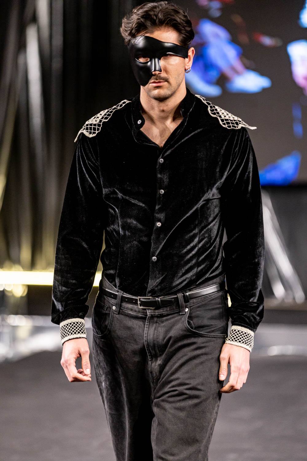 O Encaixe de Camariñas brilla con luz propia nas coleccións dos Grandes Deseñadores da Mostra 