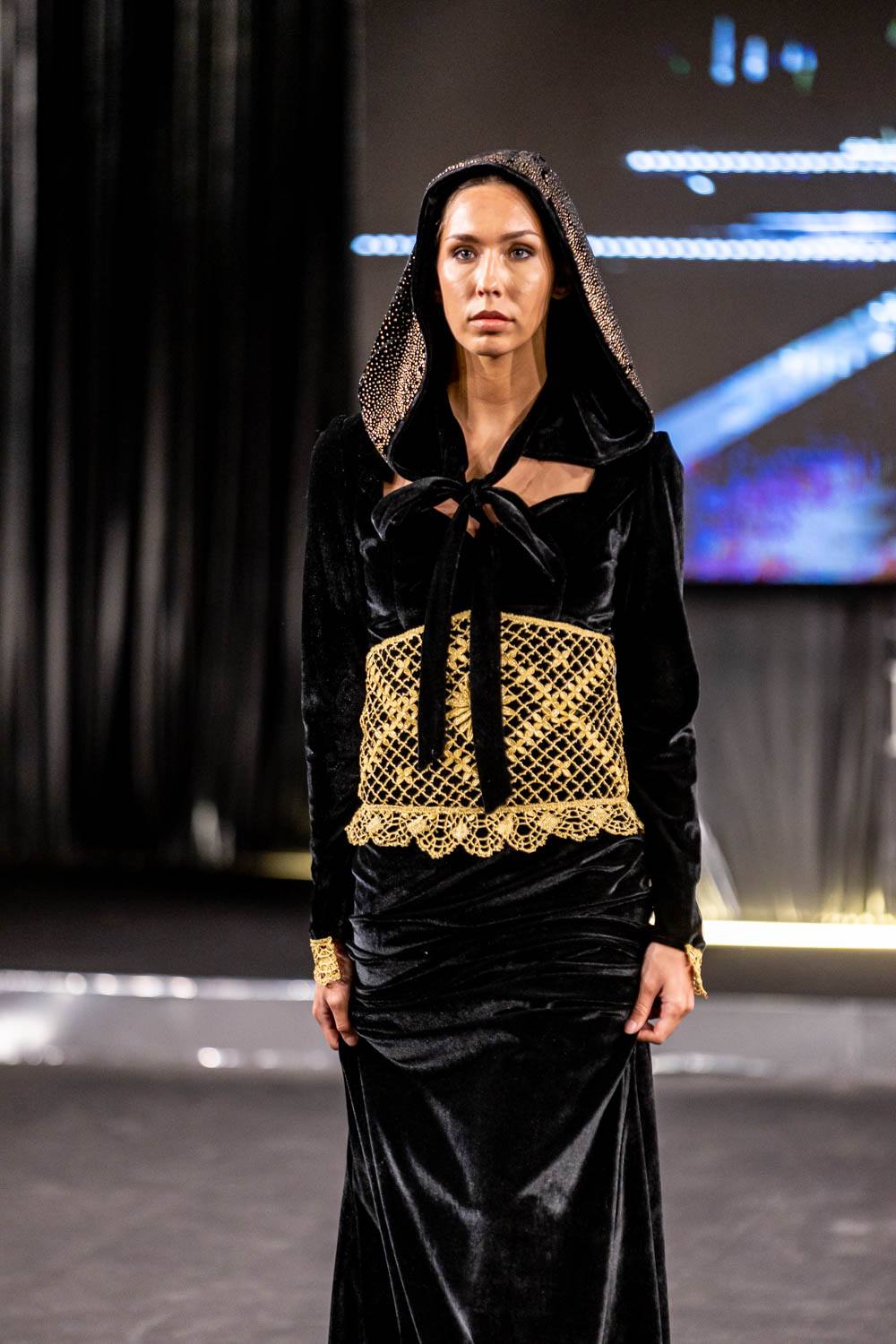 O Encaixe de Camariñas brilla con luz propia nas coleccións dos Grandes Deseñadores da Mostra 