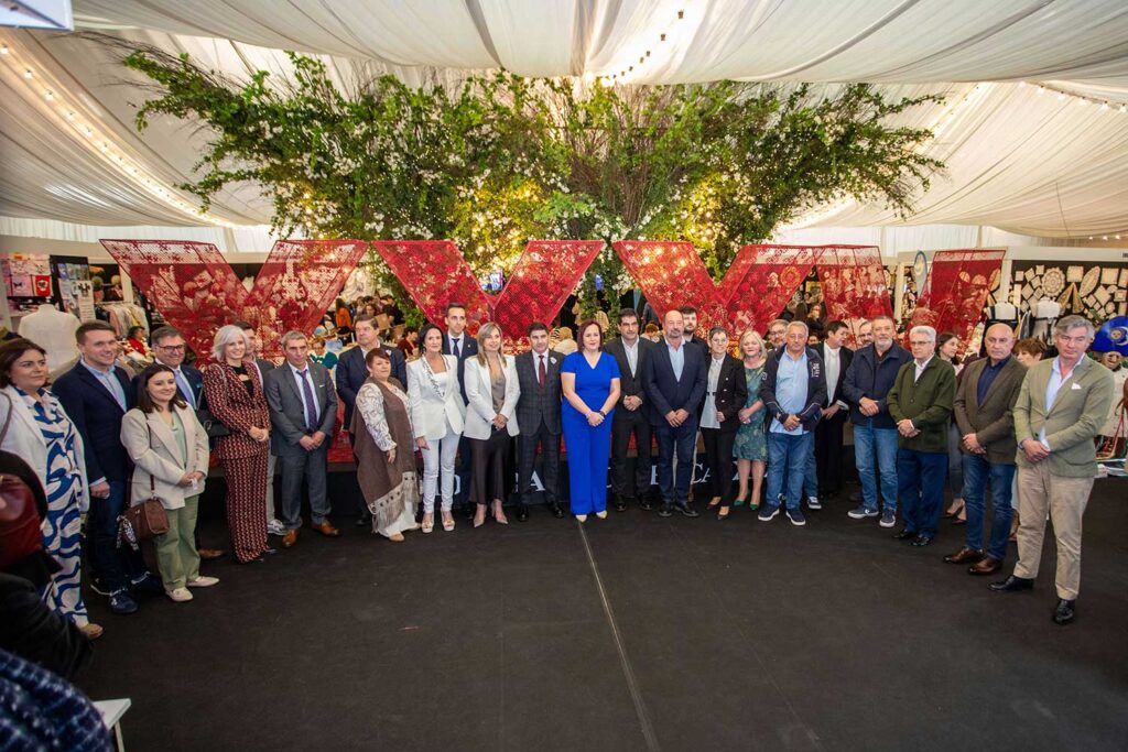 En Semana Santa, o fío convértese en arte na XXXV Mostra do Encaixe Deputación da Coruña 