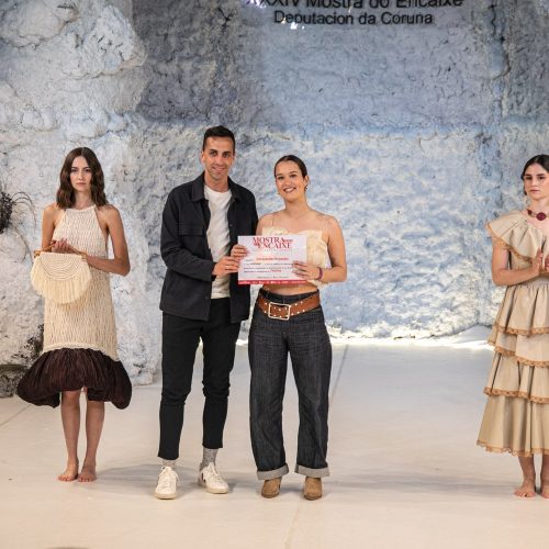 Colección Contos da Miña AvoaSurrealistas 004